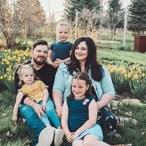 Meet your Posher, Caitlyn